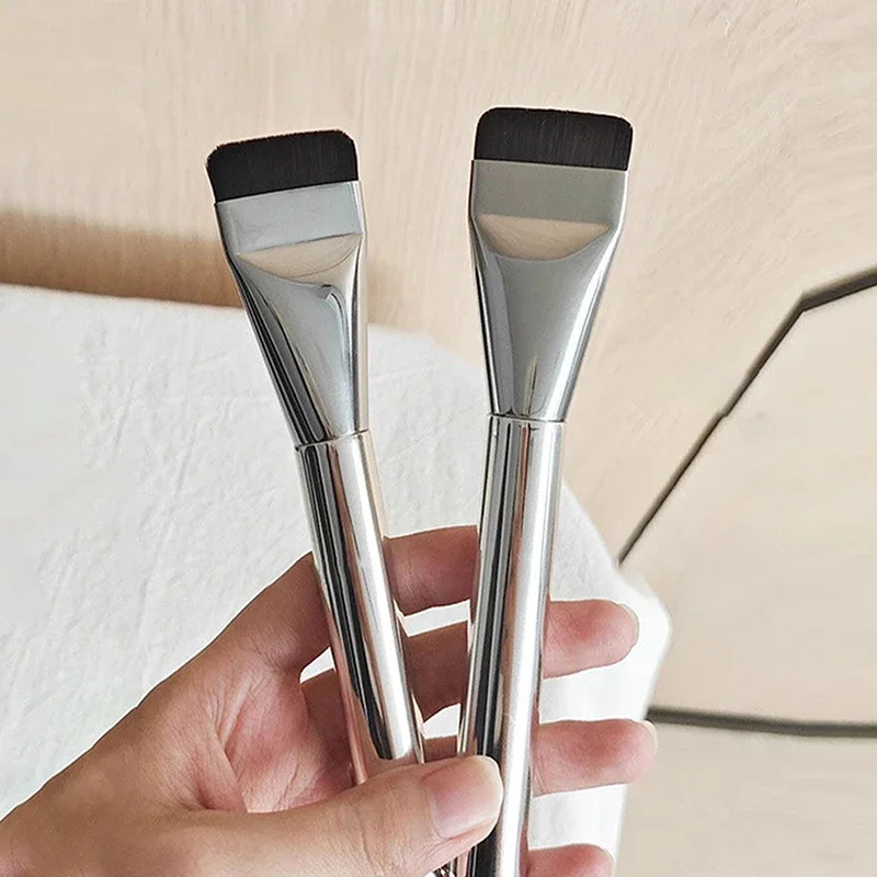 Pincel de Maquiagem Profissional com Cabeça Plana, Portátil e Fácil de Limpar
