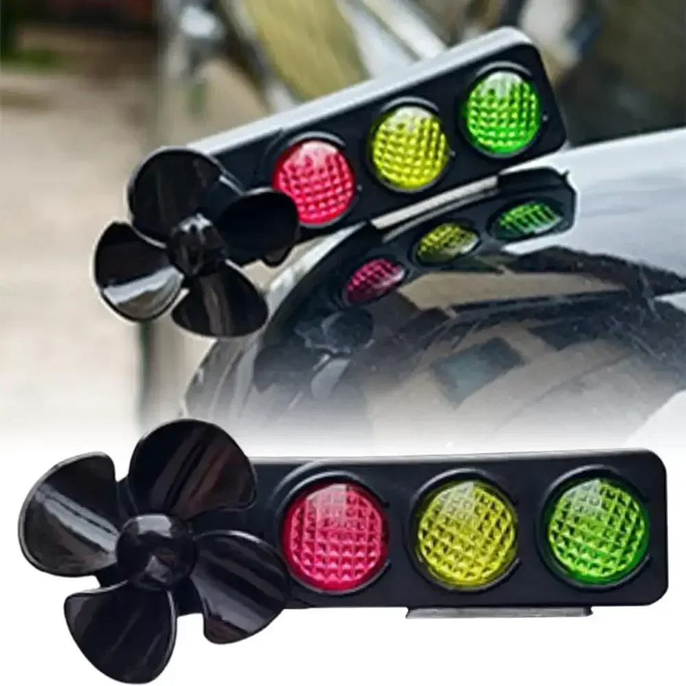 

1pcs Creative LED Bike Traffic Light Shaped Wind-Powered Warning Lights Decoration Cute Bike Ornament Motorbike Accessories Gift
