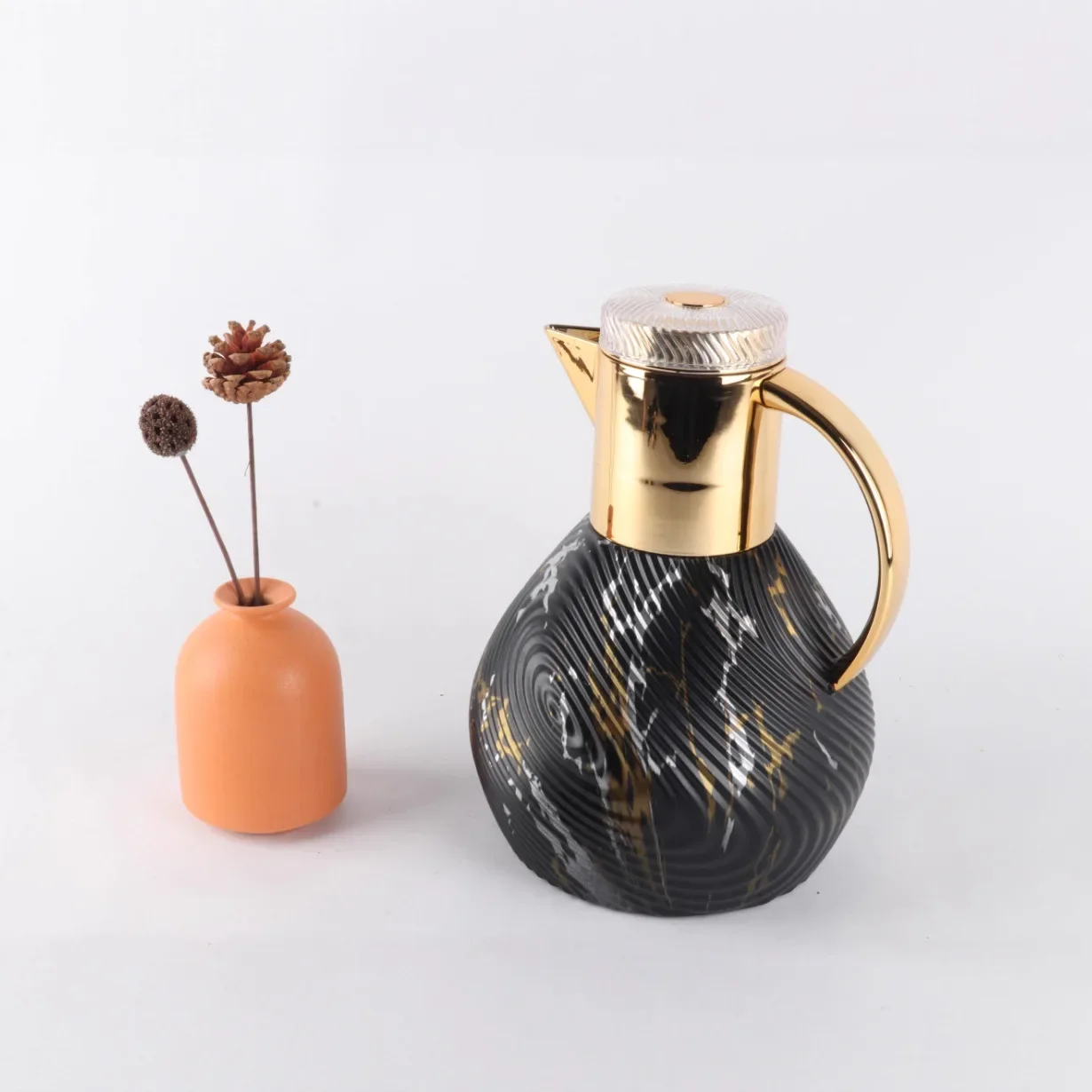 Thermos pot high-end coffee pot hot water bottle thermos bottle spiral pattern lamination
