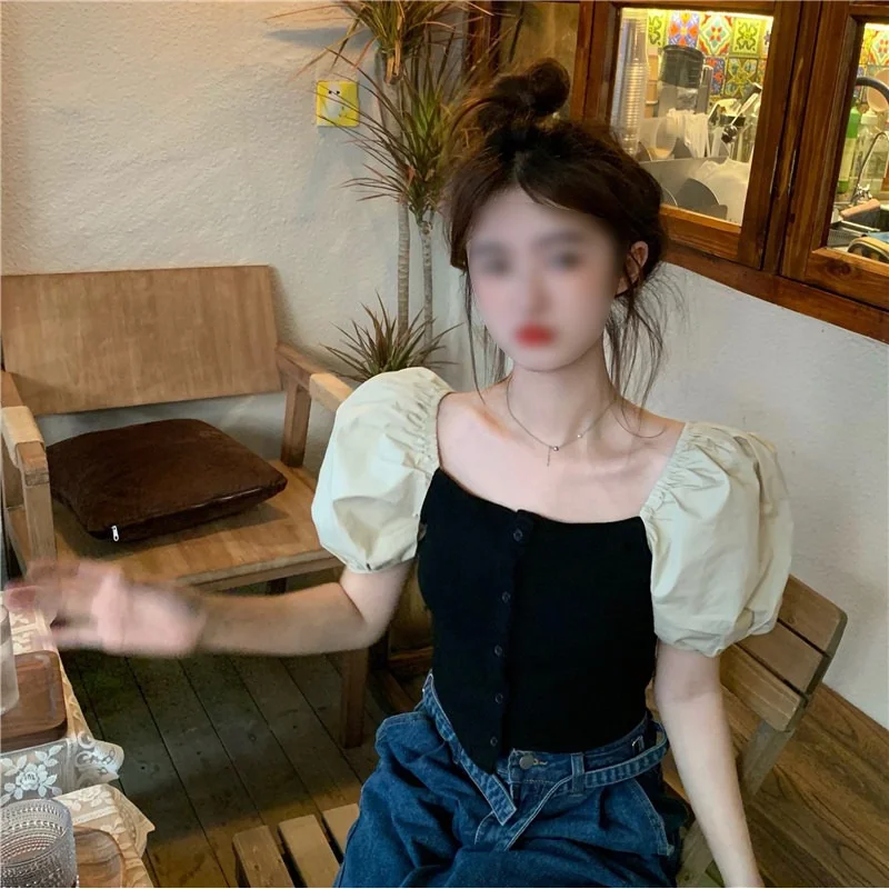 

Summer New Slimming Design French Retro Square Neck Off-Shoulder Short Sleeve Twist Button Shirt Short Top for Women Trendy