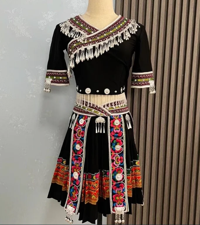 Vestido de dança chinês Hmongb Mulher Flok Performance