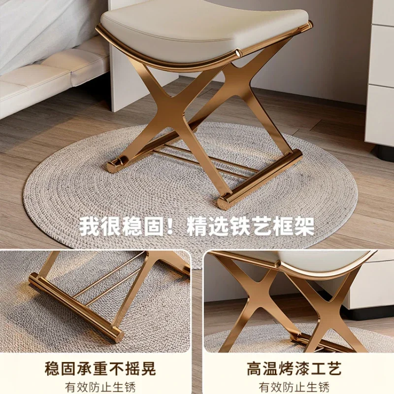 Tabouret de maquillage de luxe italien léger, tabouret de spanstool de chambre à coucher, chaise de conception de loisirs simple de célébrité d'internet, meubles de maison