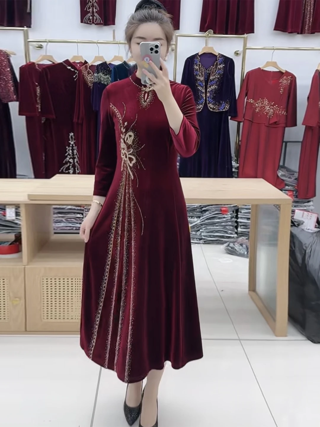 

Ele Velvet Dr Luxury Sensation Wedding Dinner Ball Gown Pearl Embellied High Waist Long Skirt for Mom And ...