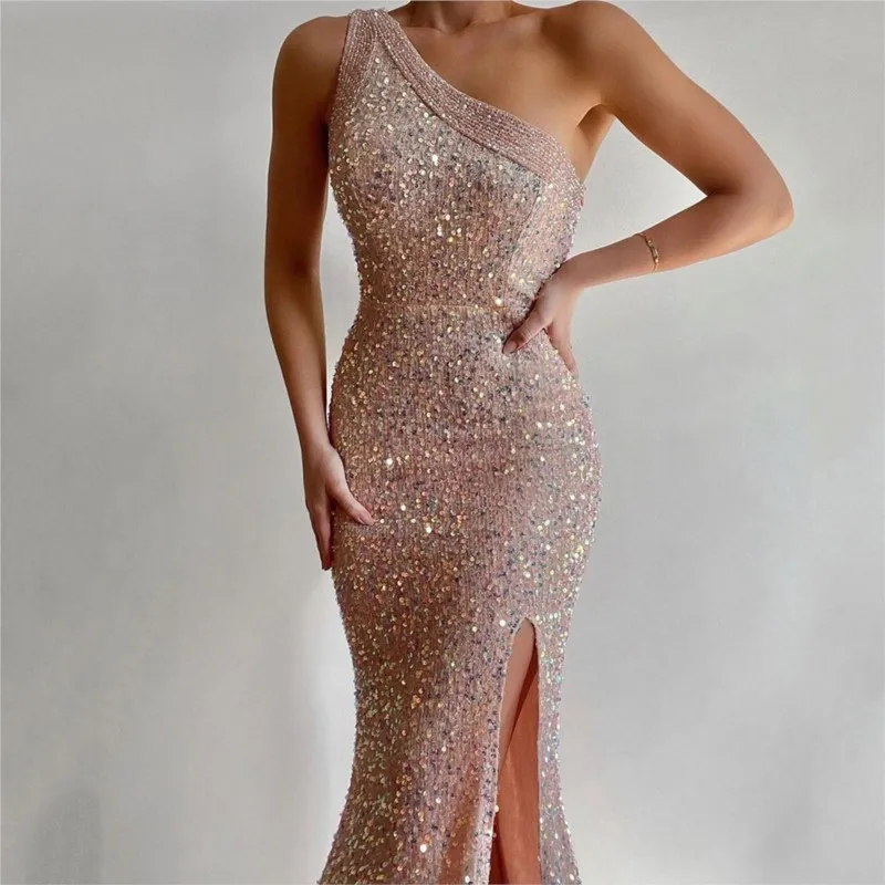 

New pink slit long single-shoulder sequined dress