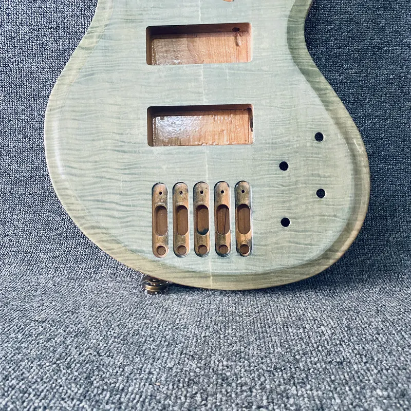 GB870  5 String Electric Bass Unfinished Jazz Bass Guitar Body Active Pickups in Solid Alder and Flamed Maple for DIY