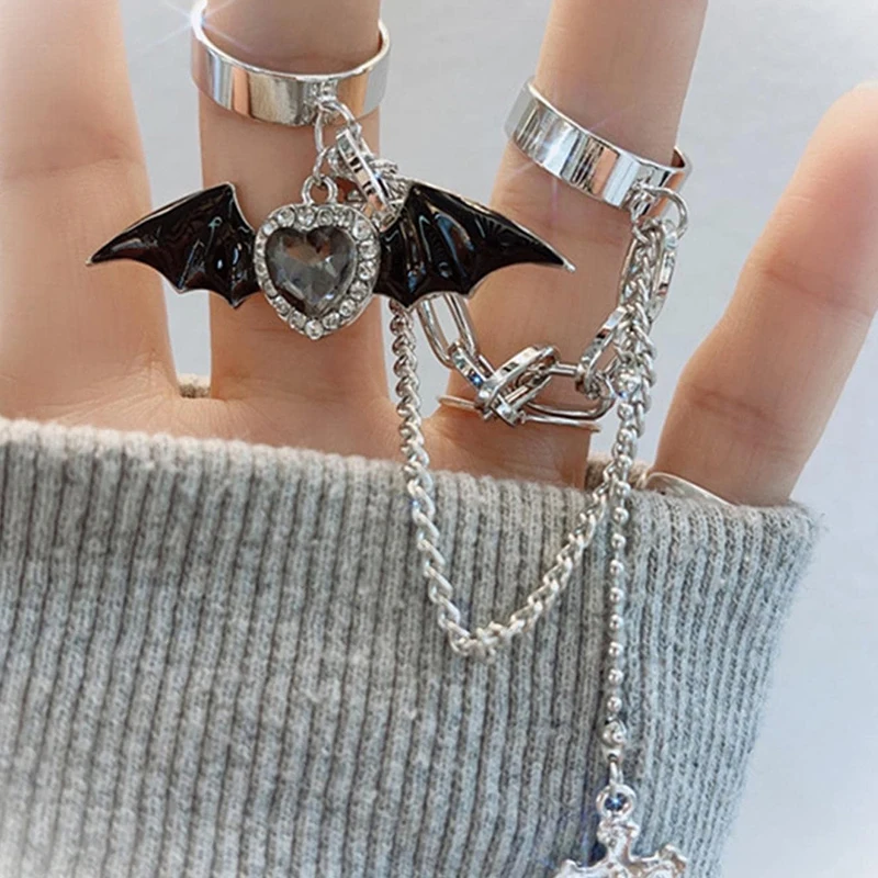 Y2K Kpop Dark Crystal Heart Zircon Cross Ring Gothic Black Bat Wing Cross Chain Rings Goth Grunge Egirl Irregular Double Rings