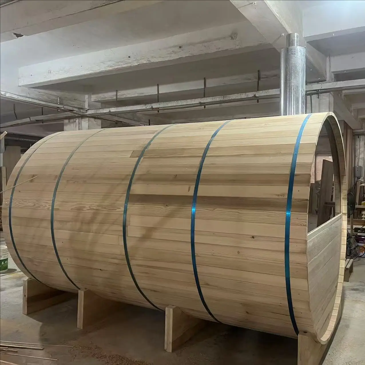 JINGEN 2000MM Diameter 6 Persons Canadian Red Cedar & Hemlock Electric Outdoor Barrel Steam Traditional Sauna Room with Stove