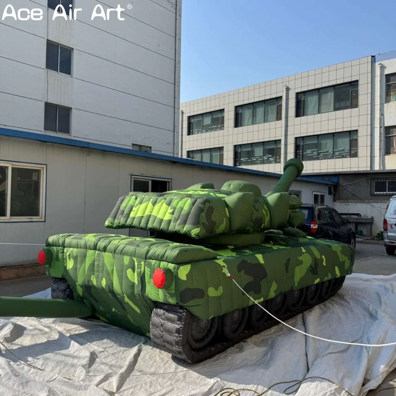 Gigantisch opblaasbaar tankwagenmodel voor buiten CS Battle Game Opblaasbare militaire auto Feestdecoratie en reclame Display Prop