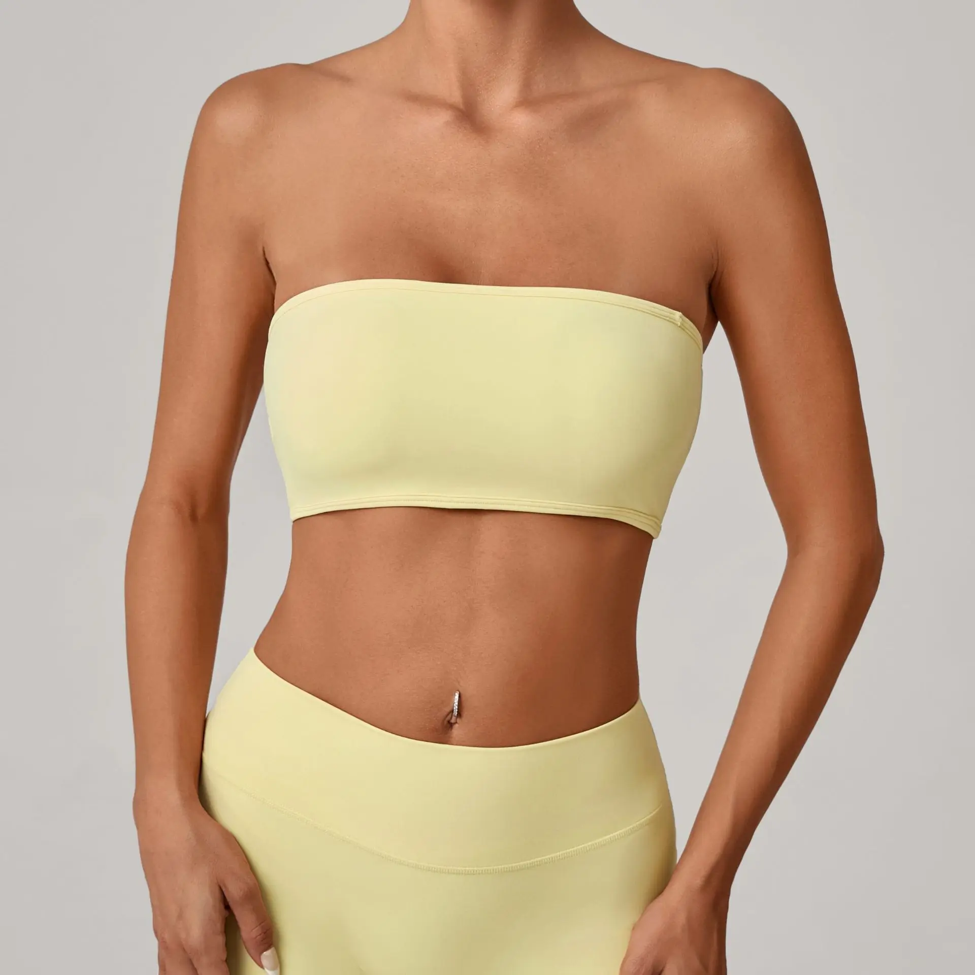 

Узкий женский бюстгальтер для йоги Цельный спортивный бюстгальтер телесного цвета с антибликовым покрытием на груди Нижний слой Фитнес-топ Тренажерный зал Пуш-ап Быстросохнущее нижнее белье