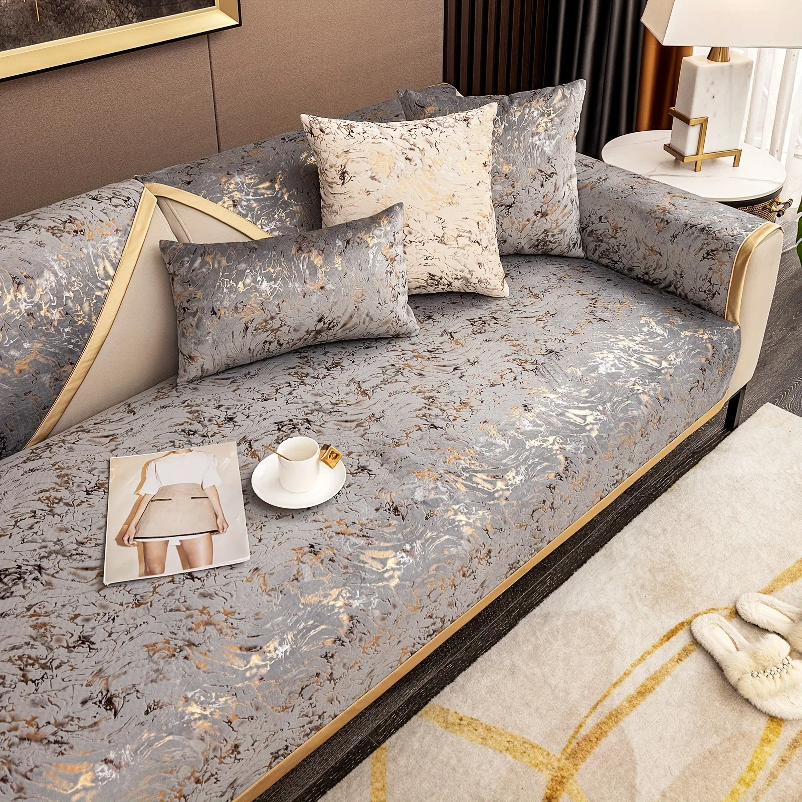 Golden Bronzing Velvet Anti-Slip Sofa Cover, Four Seasons Couch Cushion Cover for Living Room Furniture Protector Sofa Towel