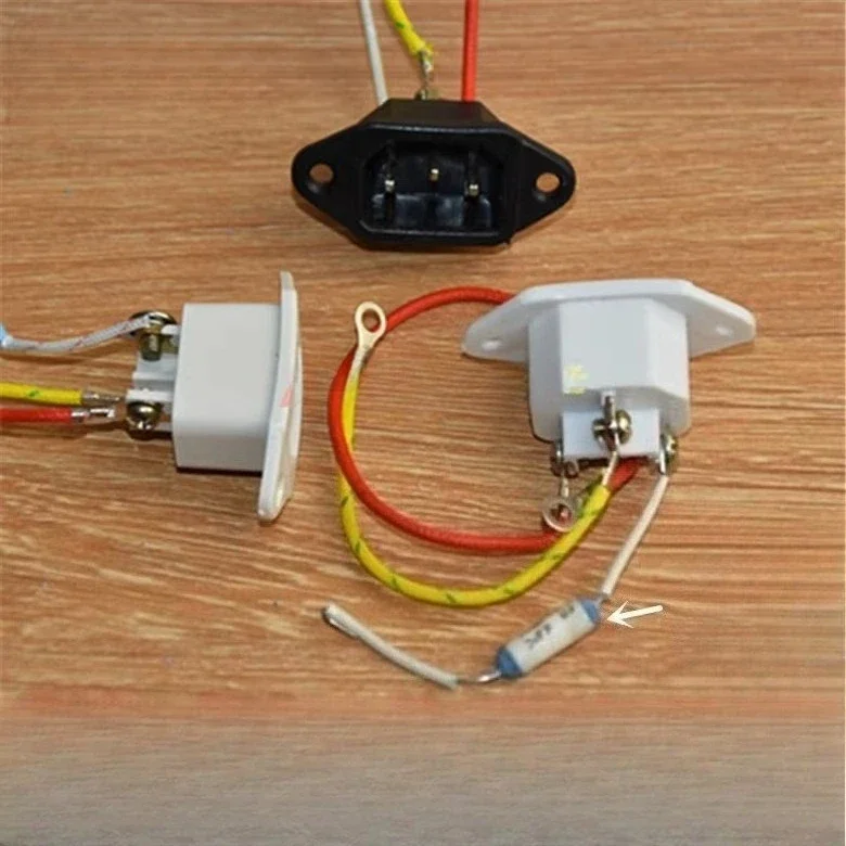 1 قطعة طنجرة الأرز قدر الضغط الكهربائي دبوس كلمة ثلاثة حفرة قابس طاقة المقبس 10A مع سلك 185 درجة الصمامات العالمي