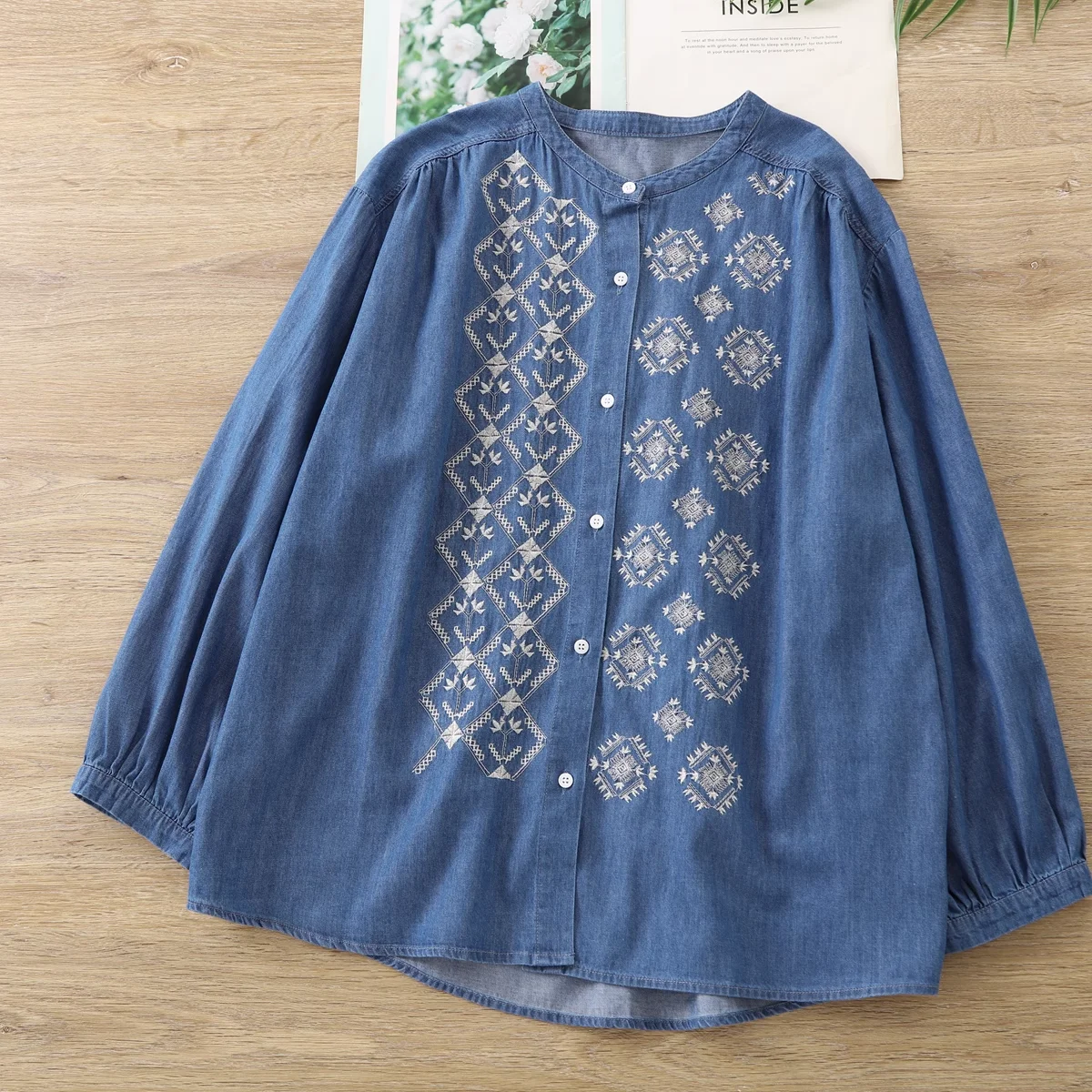 

Women Ethnic Style Floral Embroidery Denim Shirts Blouses Long Sleeve Boho Clothing Women's Loose Denim Top