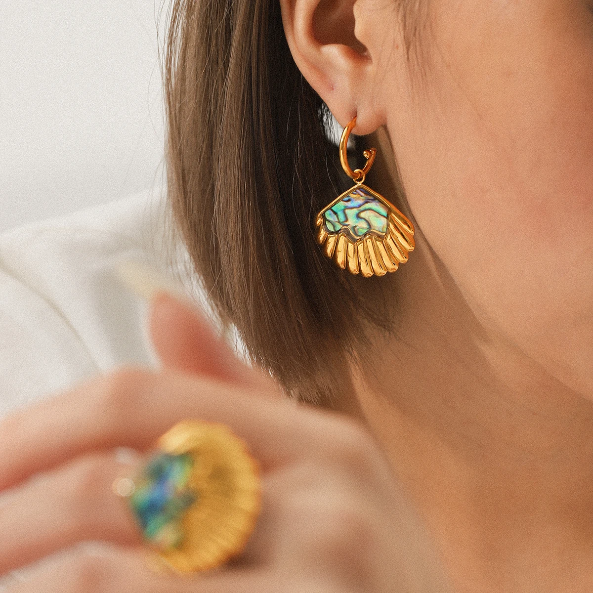 18K vergoldetes Abalone-Muschel-Schmuckset für Damen, Edelstahl-Muschel-Creolen, verstellbarer Ring, Sommer-Strandschmuck – Detail 7