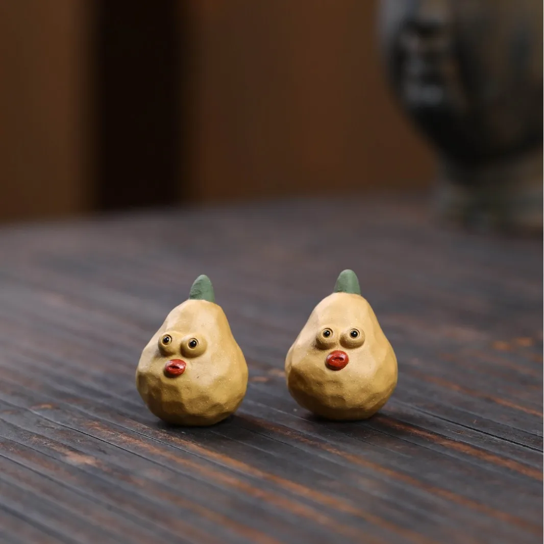 Yixing Zisha Clay Pet Clown Pear: Indispensable, Exquisite, Handmade From Raw Ore, Unique And Interesting Tea Ornament