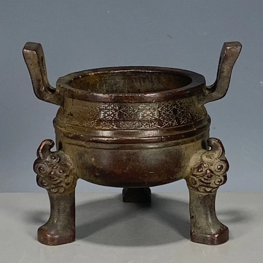 Unearthed old objects, three legged tripod, auspicious beast, double ear aromatherapy stove, old bronze ware, Xuande collection