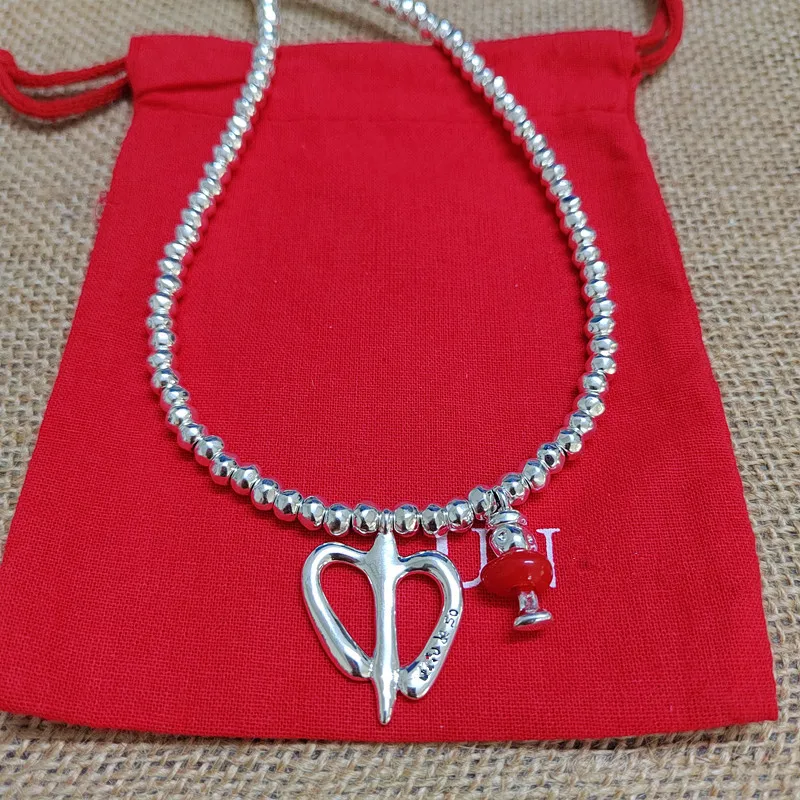 

Уникальный дизайн: колье в форме сердца с вырезами и кожаным шнурком, многослойная цепочка на ключицу.