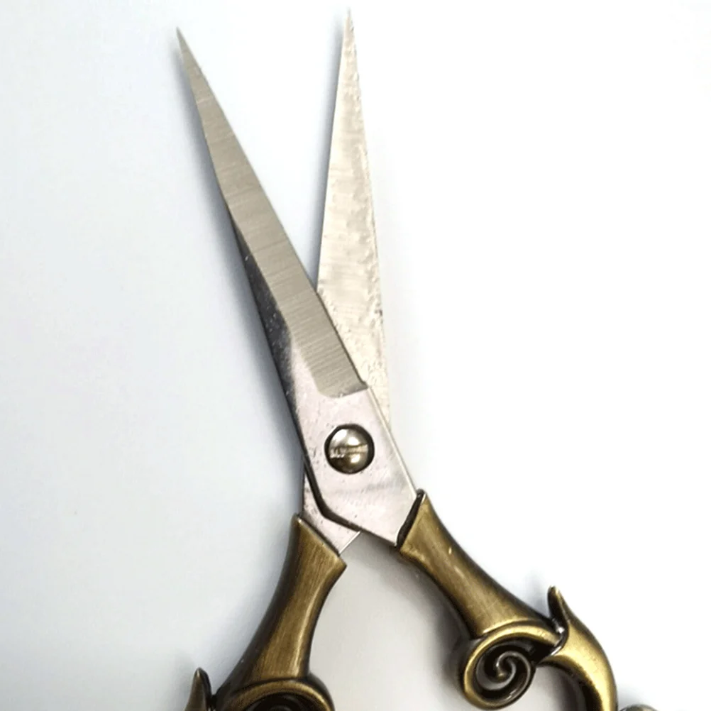 

1Pcs Vintage Embroidery Scissor Stainless Steel Premium Metal Craft Shears for Sewing Thread Cutting Ergonomic Handle