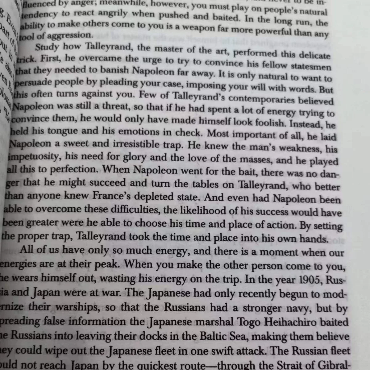 The 48 Laws of Power: Robert Green Reveals Intelligent Strategies for Controlling Fate and Influencing The World