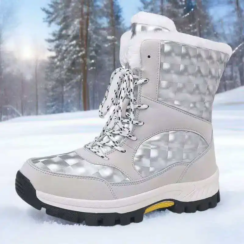 

2026 Winter snow boots women stylish versatile with thick padding sturdy sole good insulation anti-slip properties cotton shoes