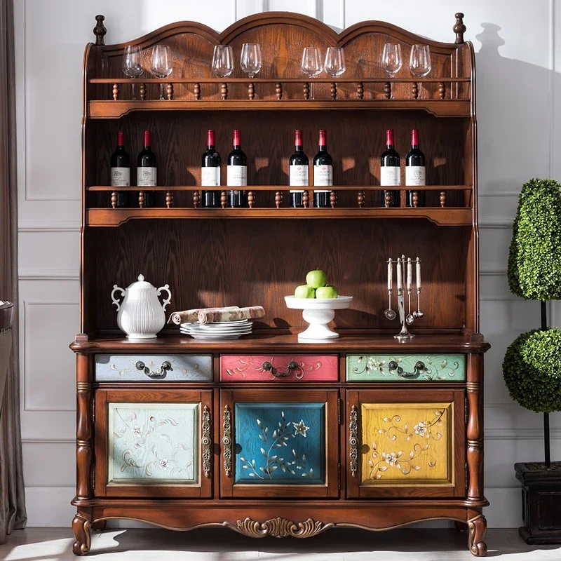 

Ретро-шкаф-буфет из массива дерева с покраской, интегрированный в стену