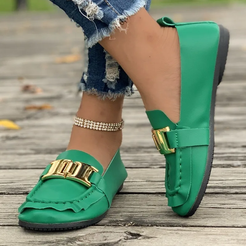 2024 Kobiety Retro Designerskie Płaskie Miękkie Skórzane Letnie Proste Damskie Loafersy Square Toe Lady Outside Sneakers Plus Size 43