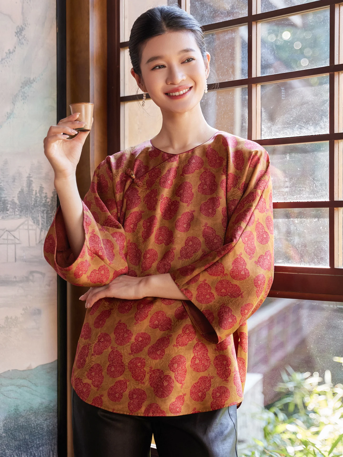 

Philothia Chinese Sle round Ne Silk irt Red Cloud Gauze Women's Top Vintage Reformed Sle Floral Embroidery