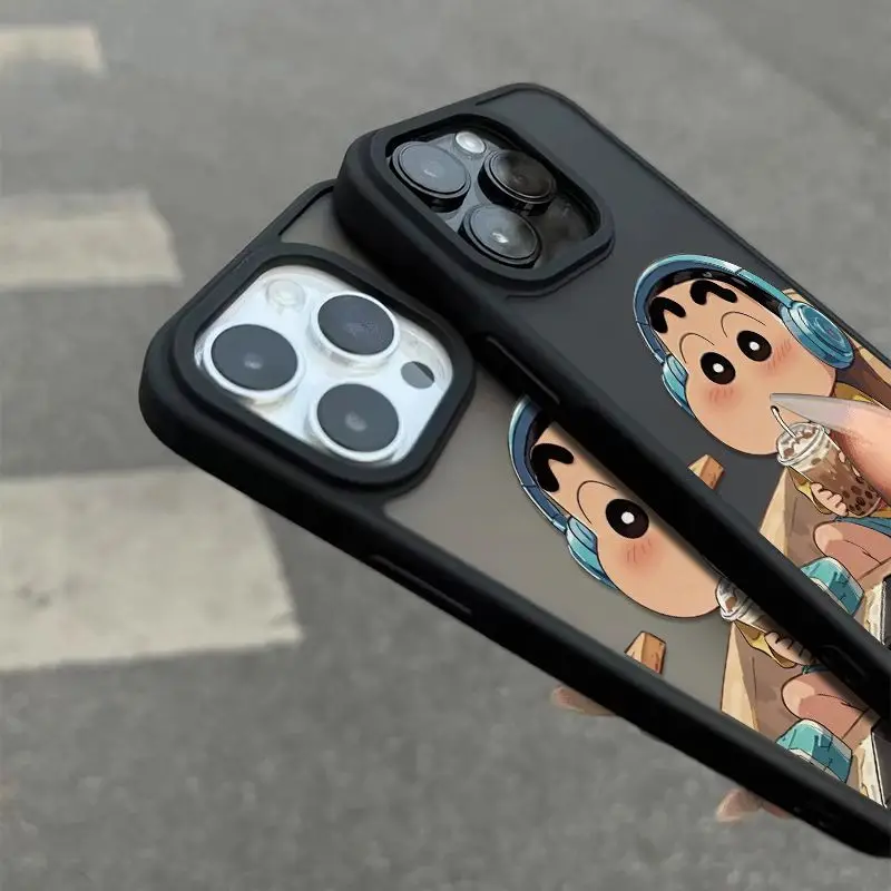 الجلد يشعر kawaii تلوين شين تشان جراب هاتف آيفون 16 برو ماكس 11 15 14 12 17 برو ماكس 7 8 زائد XR SE الهواء سيليكون لينة غطاء