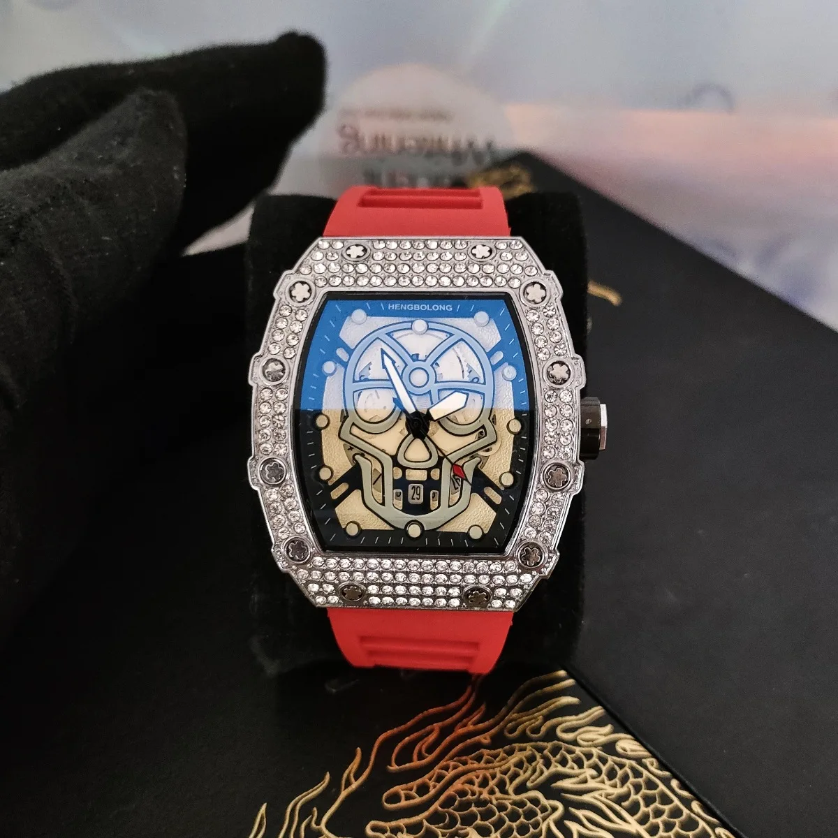 Tonneau Unique Creative Quartz Watch Men Skeleton Skull Dial Diamond Case Decorative Dial Luxury Men Watches Sport Strap Watch