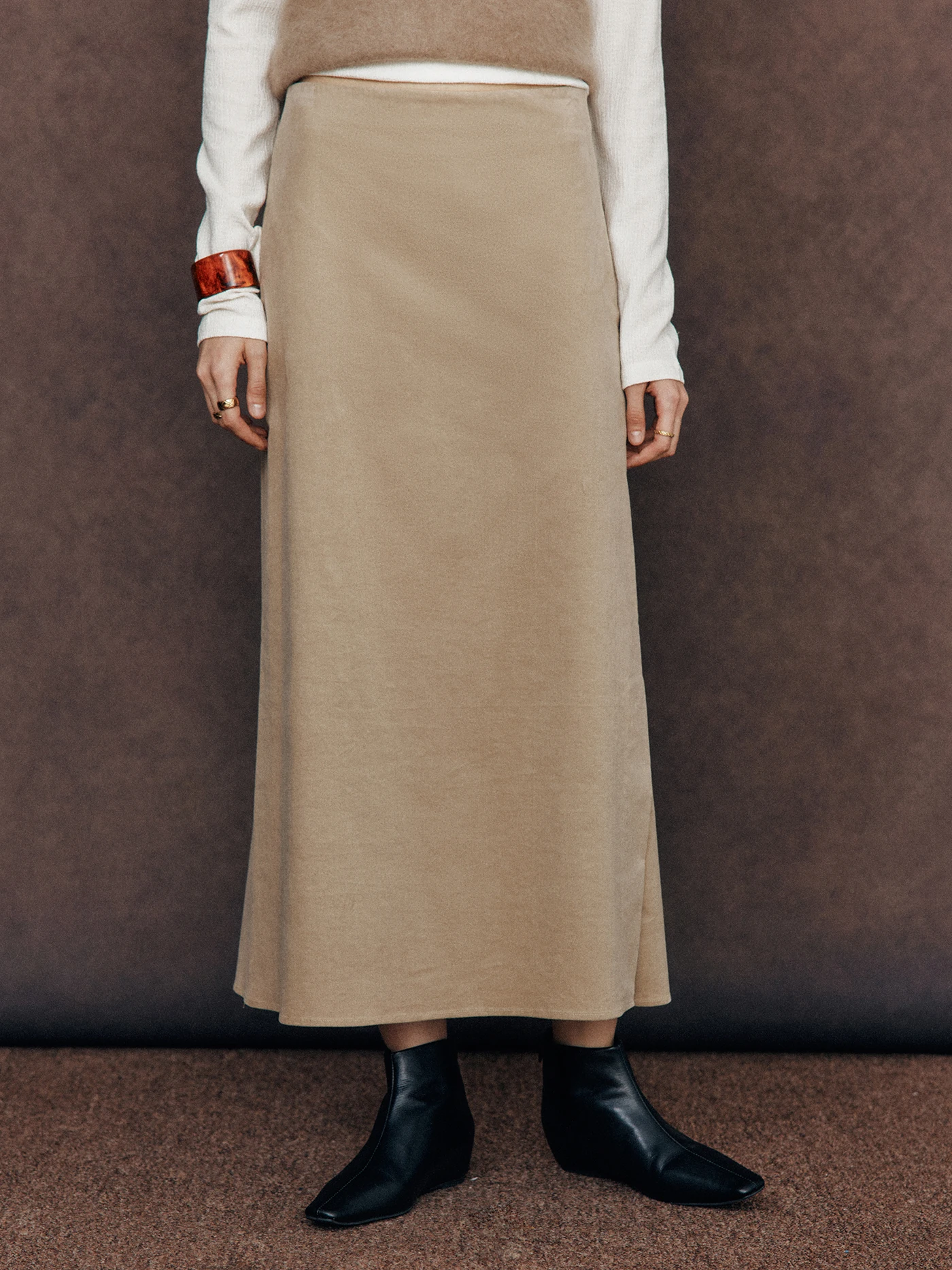 

Comfortable Corduroy Skirt with Slit Simple Sle Elastic Waist Ci Commuting Faion Ladies' A-Line Skirt Polyester Fiber