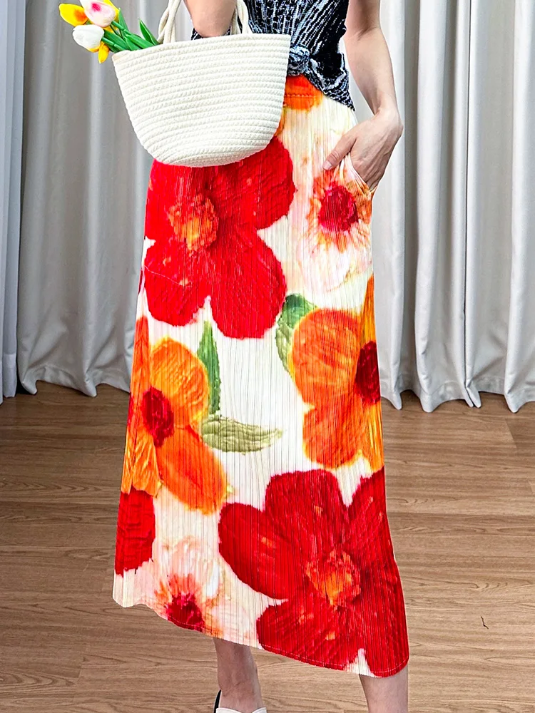 

Elegant Large Floral Print Halter Neck Midi Skirt Women's Fashionable Summer New Style Ageless Personality Bodycon Silk Skirt