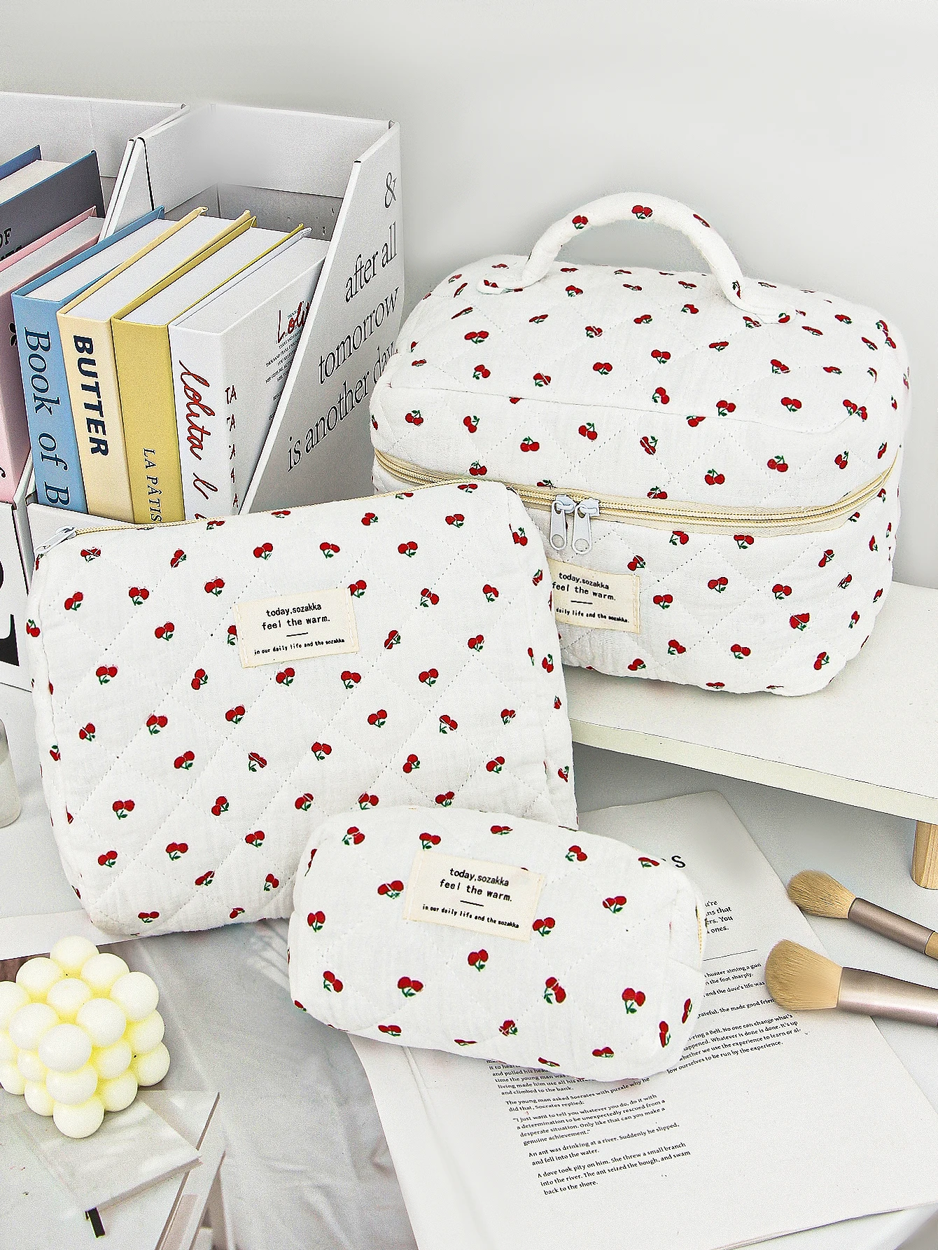 1pc/set berry pattern quilted makeup bag, large capacity portable makeup bag, travel essential makeup bag, makeup storage bag