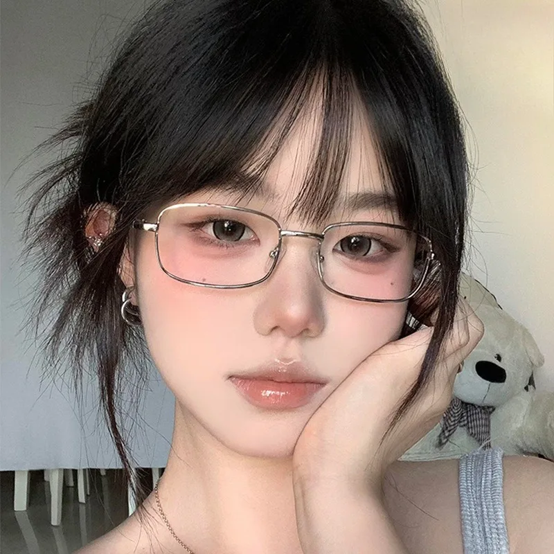 Luxury Metal Square Ultralight Myopia Glasses for Women Men New Trendy Anti Blue Light Near Sight Eyeglasses Minus Sight Eyewear