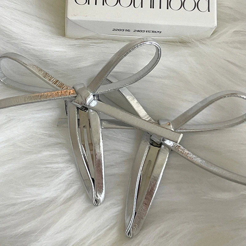 

Korea Silver Leather Hair Clips Bow Side Clip Niche Duckbill Clip Temperament One Word Side Clip Cool Wind Hair Accessories