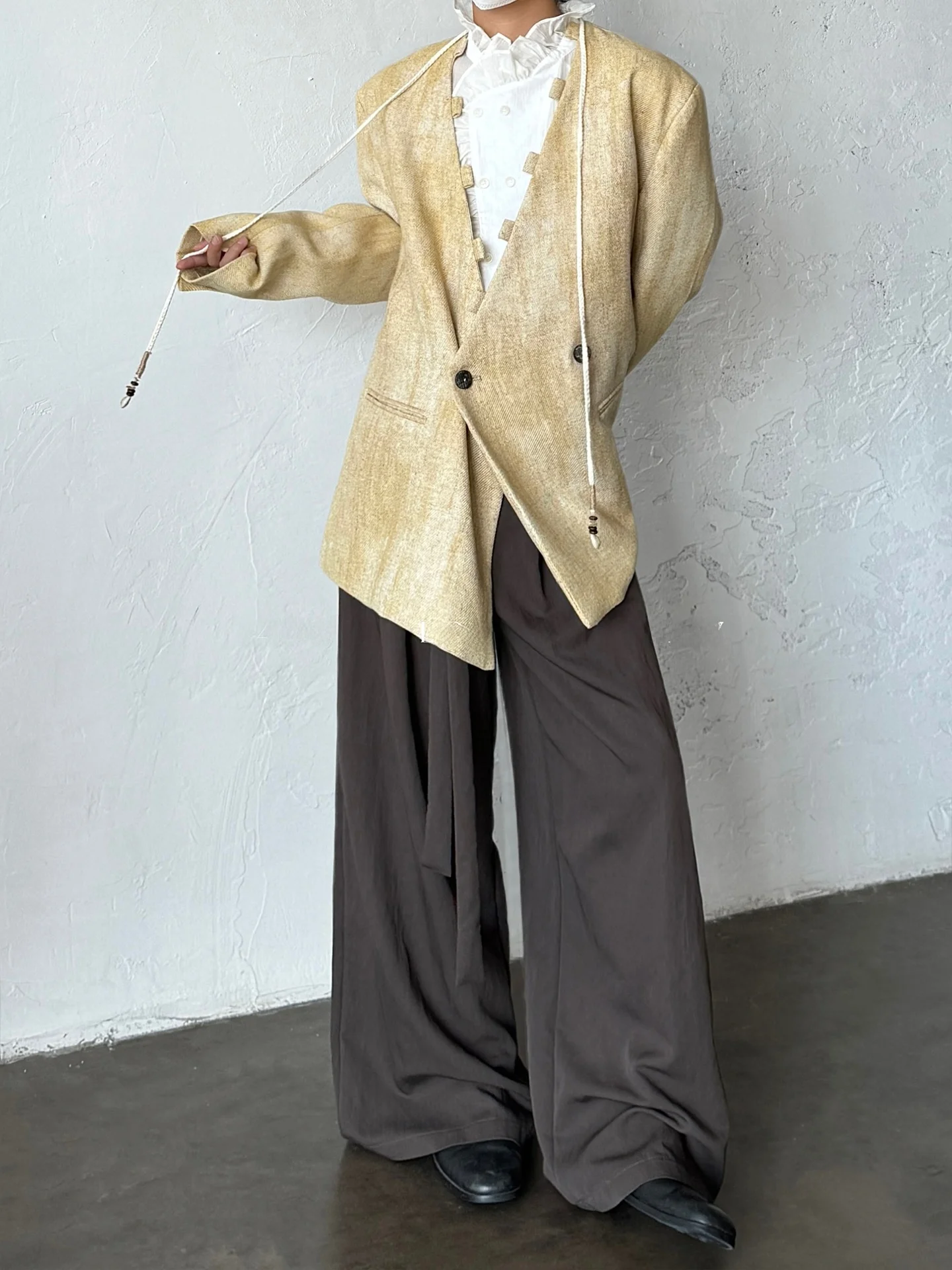 Retro Chinese Style Dyeing And Bleaching Water Ink Painting V-Neck Suit Casual Loose Fit Anti-Wrinkle Daily Wear Autumn Outer...