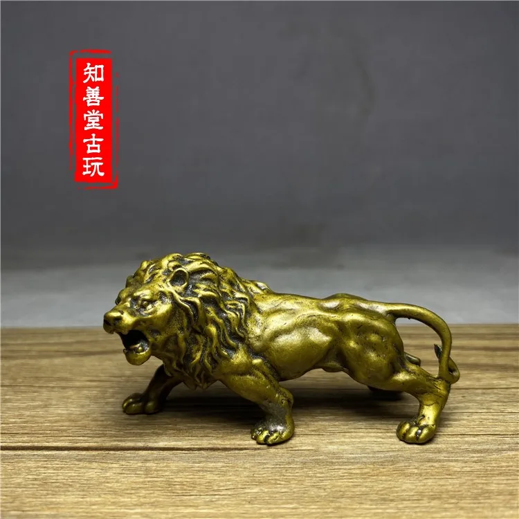 Copper lion ornaments Solid pure copper casting African lion study desktop ornaments Pressed paper vintage collection and play