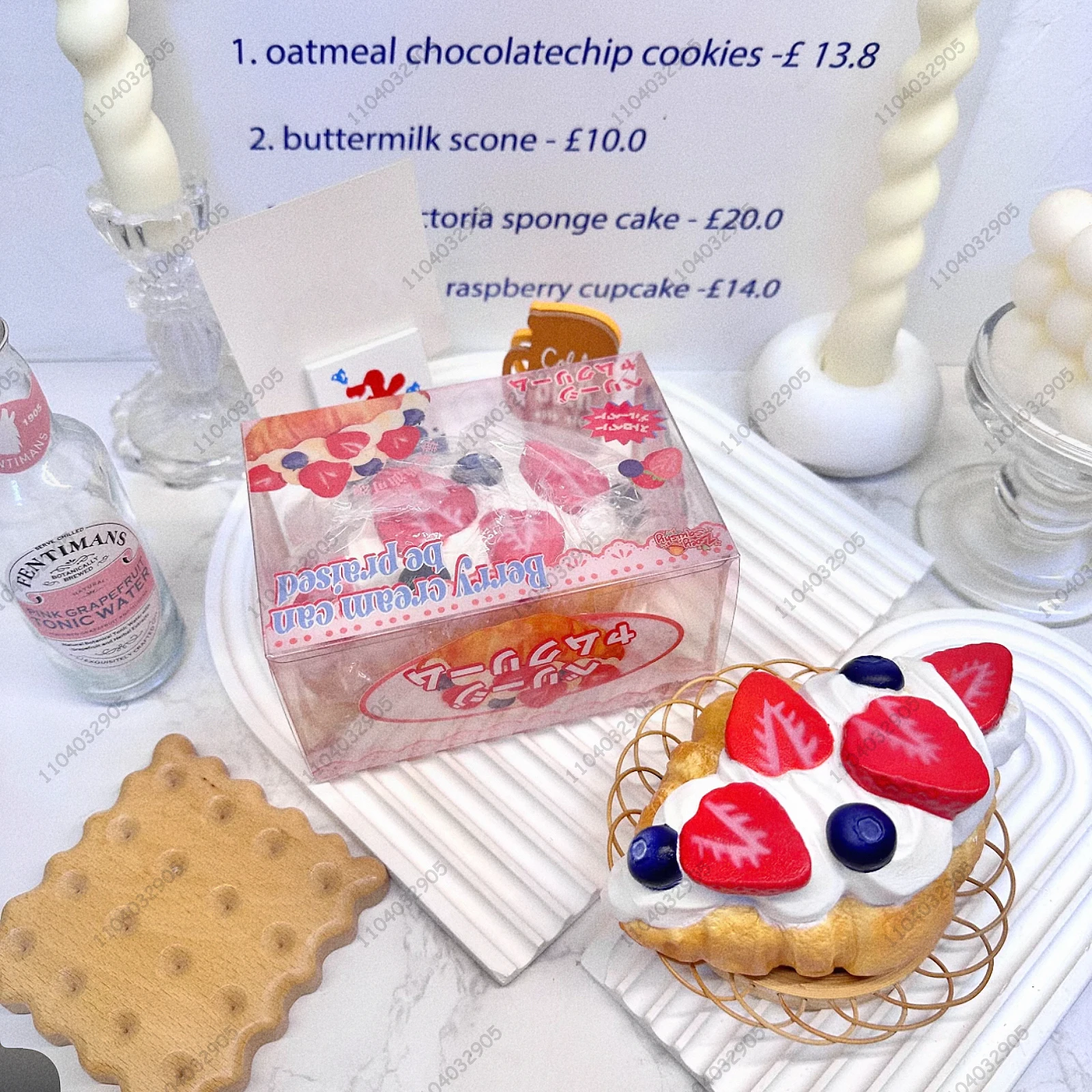 ของเล่นบีบคลายเครียดรูปขนมครัวซองต์ราสเบอร์รี่ บีบแล้วคืนตัวช้า รสสตรอว์เบอร์รี่ครีมโรล