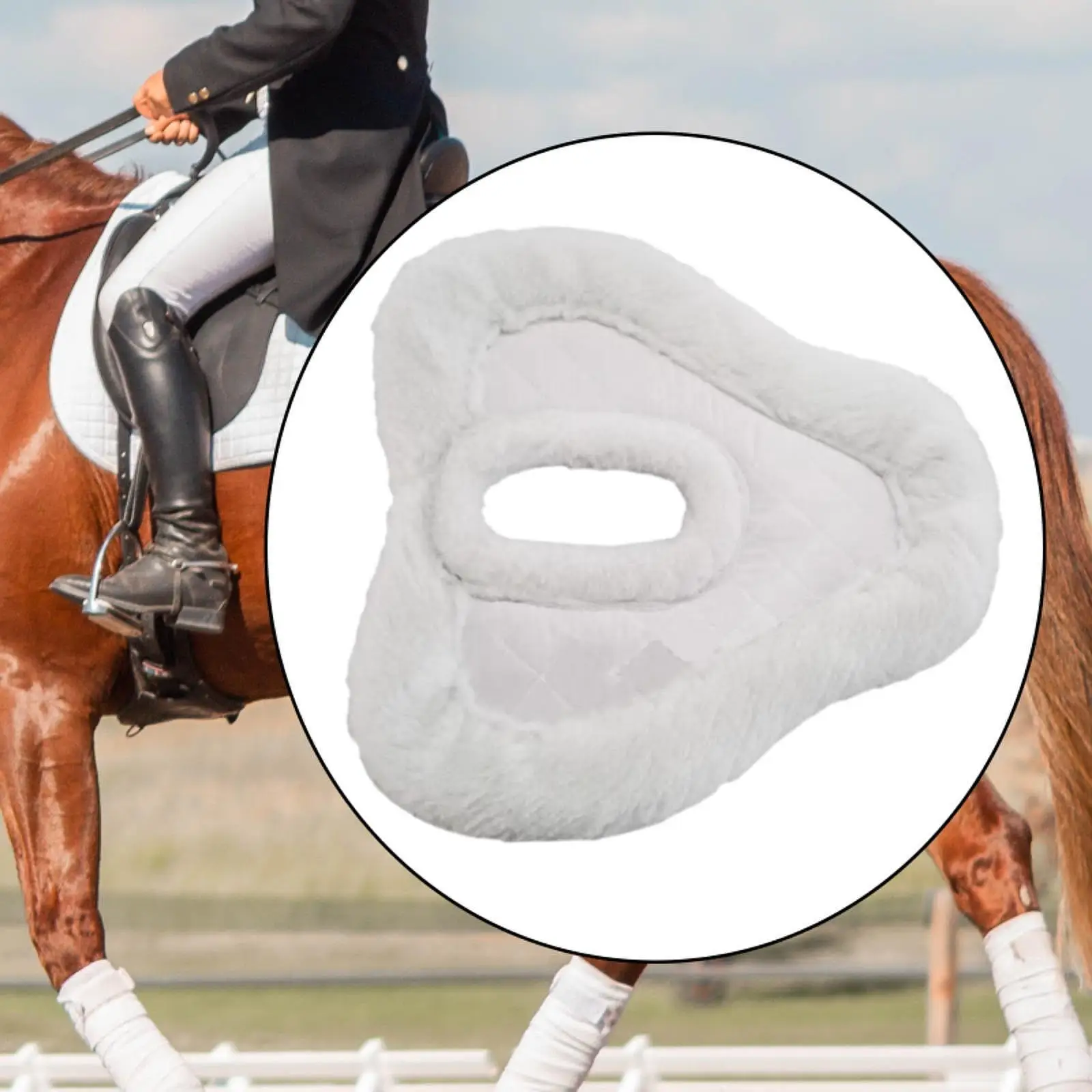 

Saddle Pad for Horse Breathable Practical Washable Soft Flannel Dressage Pad