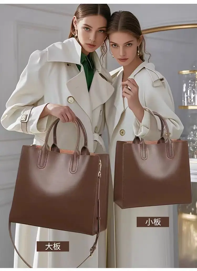 

Women's genuine leather handbag, high-end and fashionable. The genuine leather is fine and soft. Women's crossbody bag