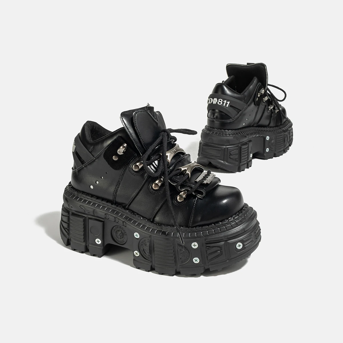 Gothic Dark Platform Dikke Onderkant Punk Metal In Hoogte Toenemende Leren Kleine Rock Veterschoenen Klinknagelschoenen Voor Dames