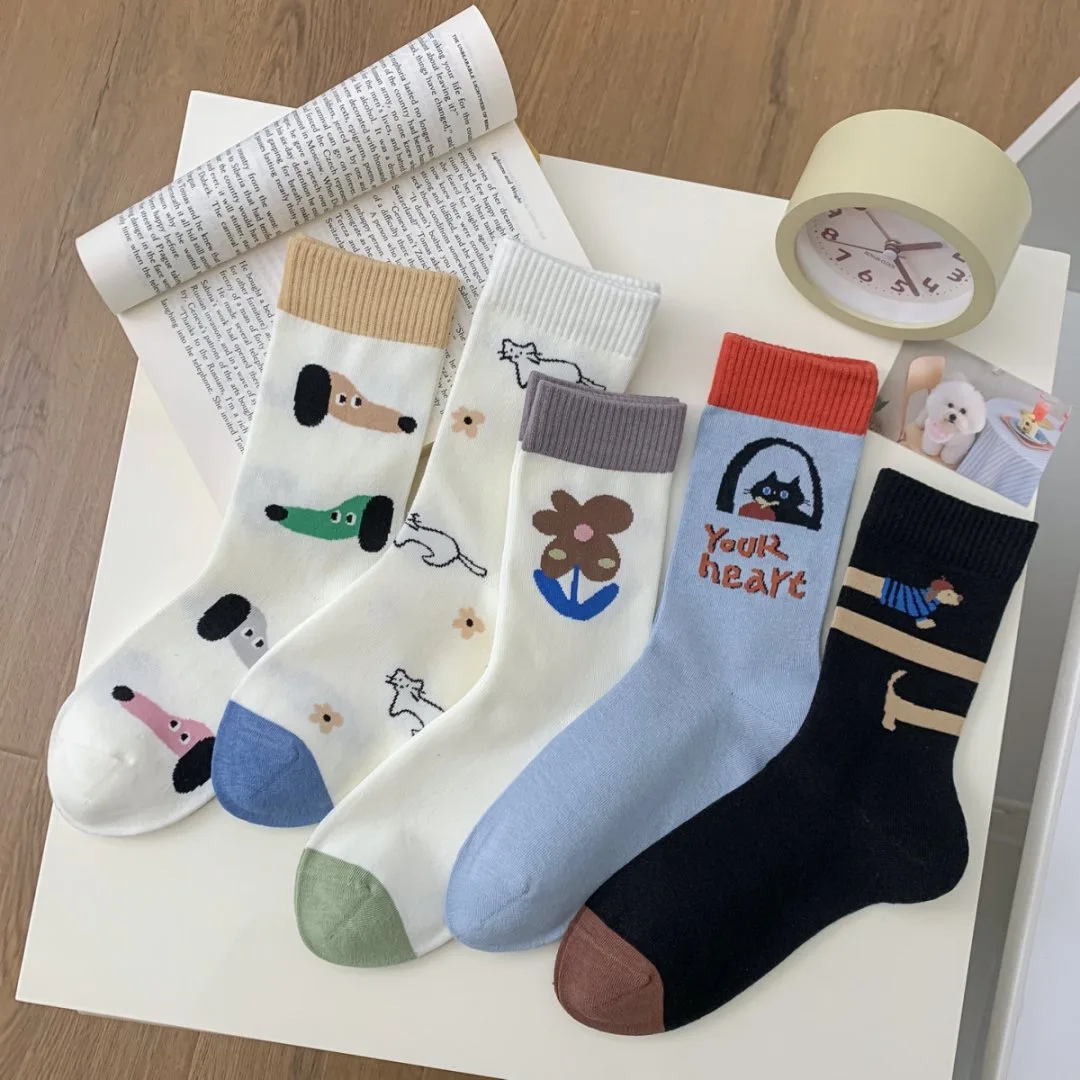 

Heye весенне-летние уличные тонкие дышащие впитывающие пот колбаса для собак, корейские женские средние носки с цветочной композицией