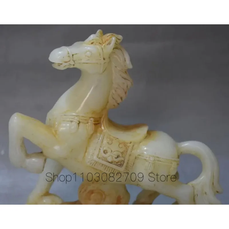 China Old Jade Wealth Yuan Bao Money Running Horse Horses Succeed Animal Statue