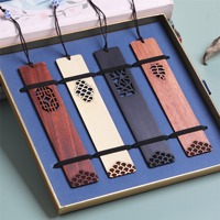 1/4pcs Chinese style wooden bookmark mahogany gift box suit window grilles window lattice carving hollow carved bookmark Wen Chu