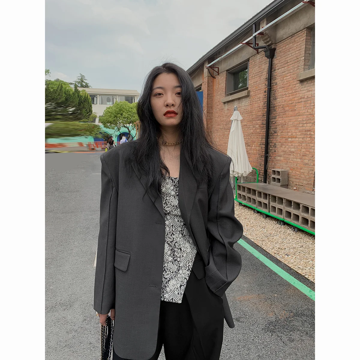 

Women'S Clothing Trend 2025 Blazer Woman Pearls Latest Lapels Silver Glossy Waist-Tight Turndown Regular Tight Pearl Age