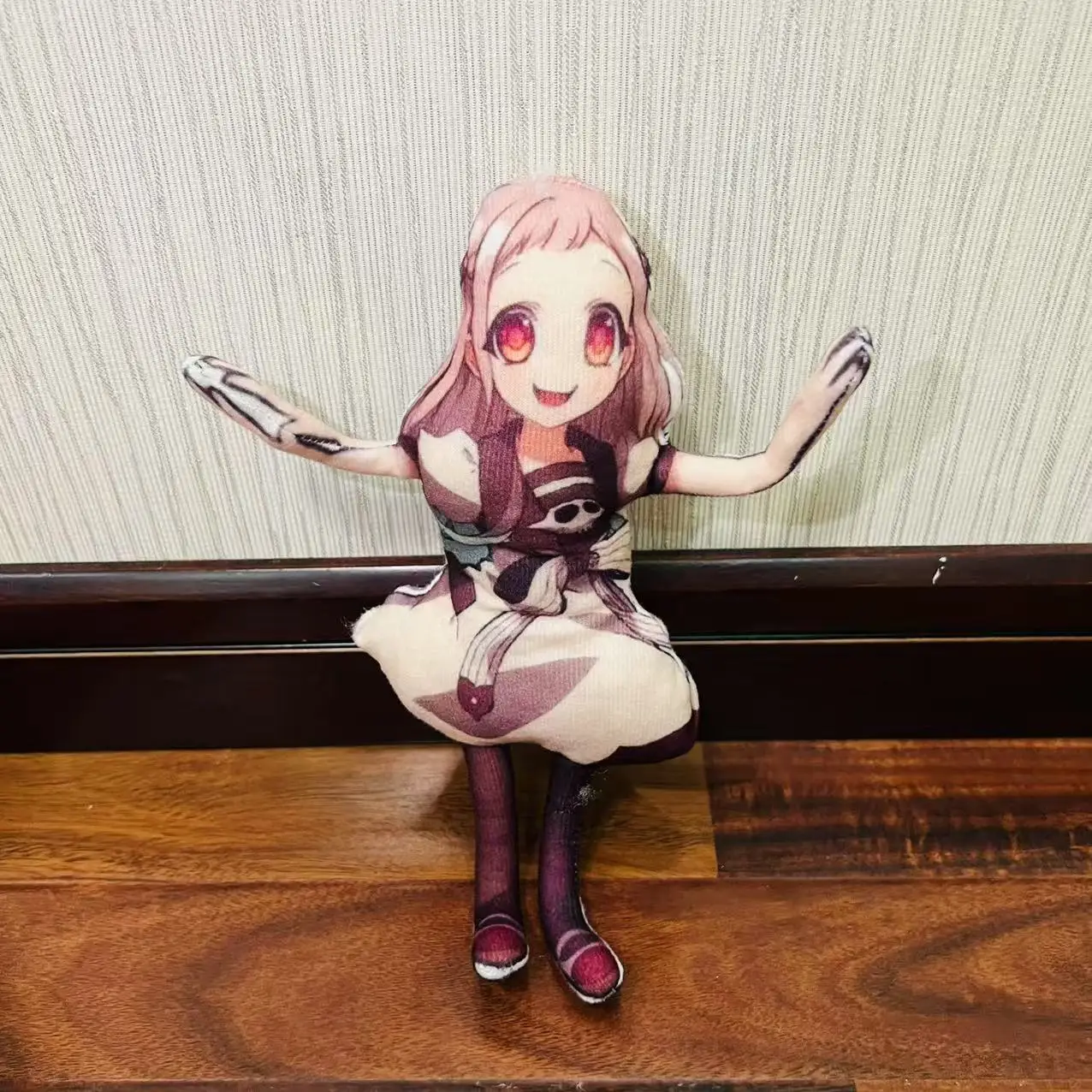 لعبة المرحاض ملزمة Hanako-كون تأثيري المفاتيح P-Plush القطن دمية نحيلة الملتوية شكل غرفة مجردة نموذج الديكور هدية