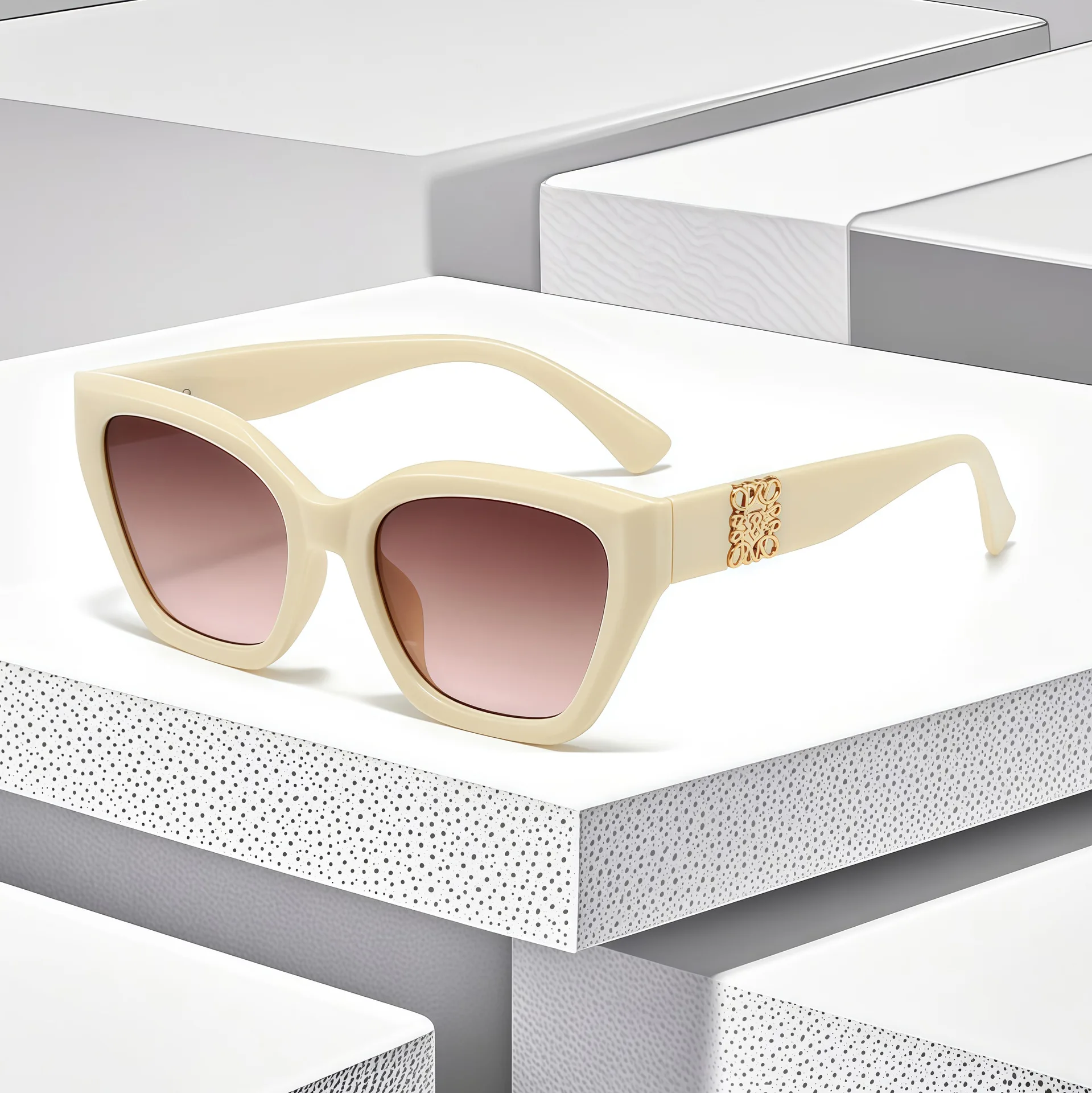 Sunglasses For Women 2025 New Retro Cat Eye Sunshade Sun Protection Fashion Street Photography Car Sunglasses Trend 3198