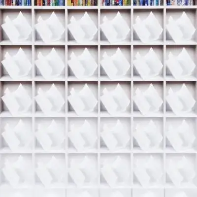 

200Pcs Pen Clip Pen Holder Portable Adhesive Fixing Clamp for Whiteboard School Office Stationery Organizer Plastic Pencil Clip