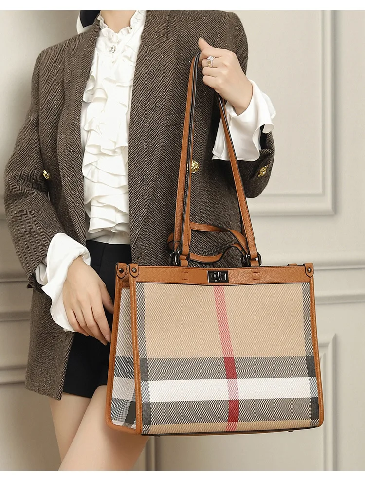 

Vintage Checkered Oversized Tote 2025, Sophisticated Large Shoulder Bag, Premium Soft Convertible Bag for Daily Commute