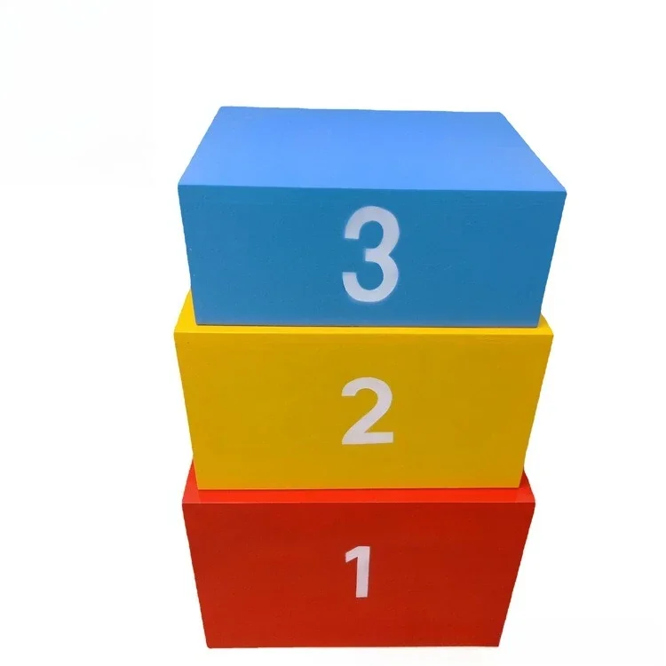 Premi per l'educazione della prima infanzia Piattaforma Campione di competizioni di atletica leggera e medaglia runner-up, podio di giochi