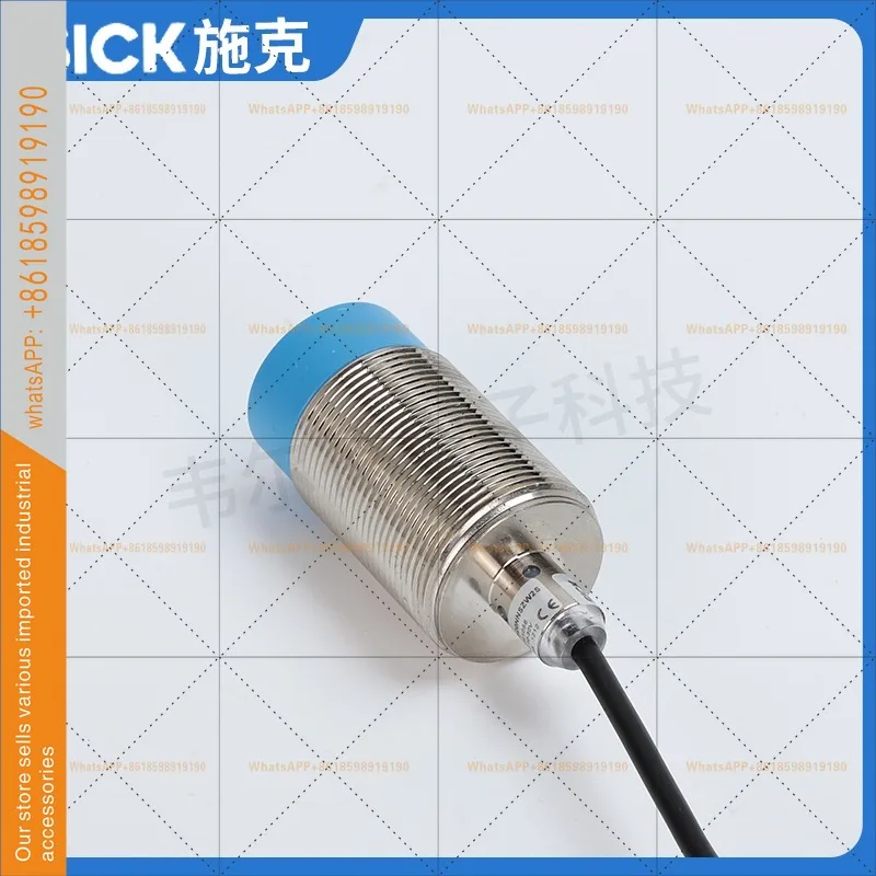 Schemaposse (состав logo) купить от 593,00 руб. Топы и футболки на 1rub.ru