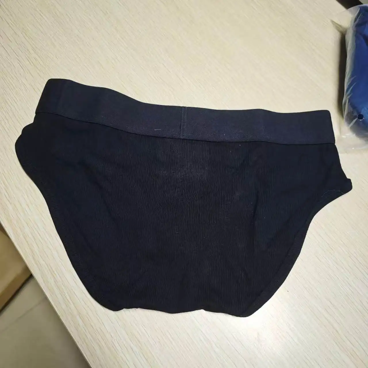 Threaded U convex bag comfortable men's thin cross-border delivery of low-rise elastic sports briefs E01